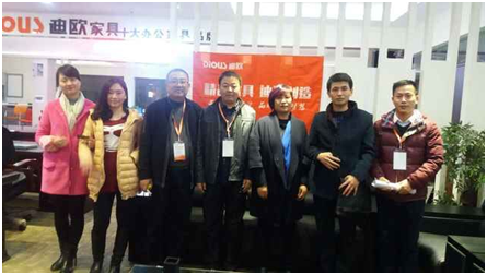 羞羞视频免费在线观看代表与昆明官渡羞羞视频免费在线观看代表合影 羞羞视频免费在线观看代表与昆明官渡羞羞视频免费在线观看代表合影