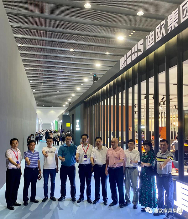 江门、中山两地市、镇和行业协会领导一行