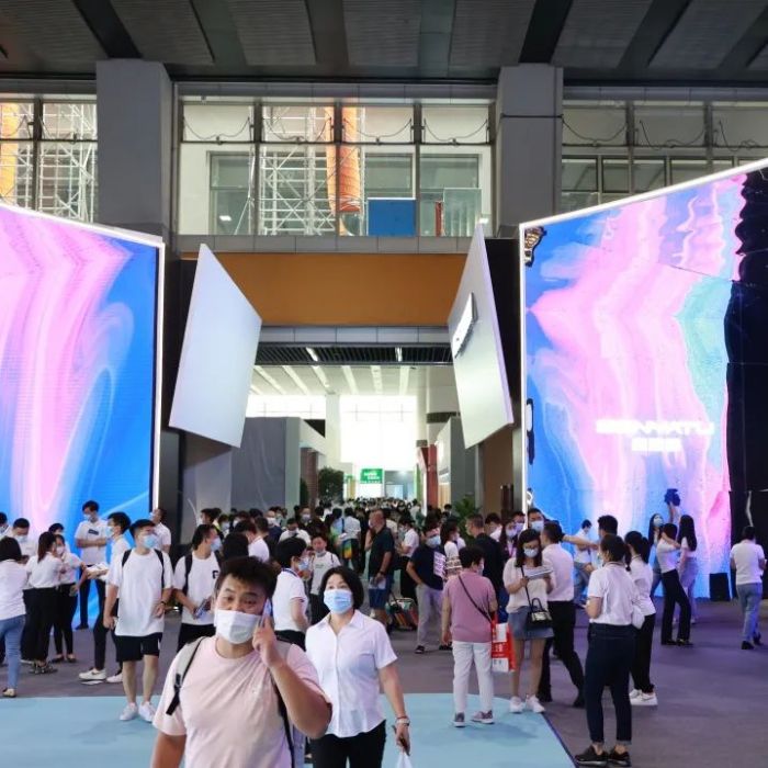 展会现场人气爆棚 展会现场人气爆棚